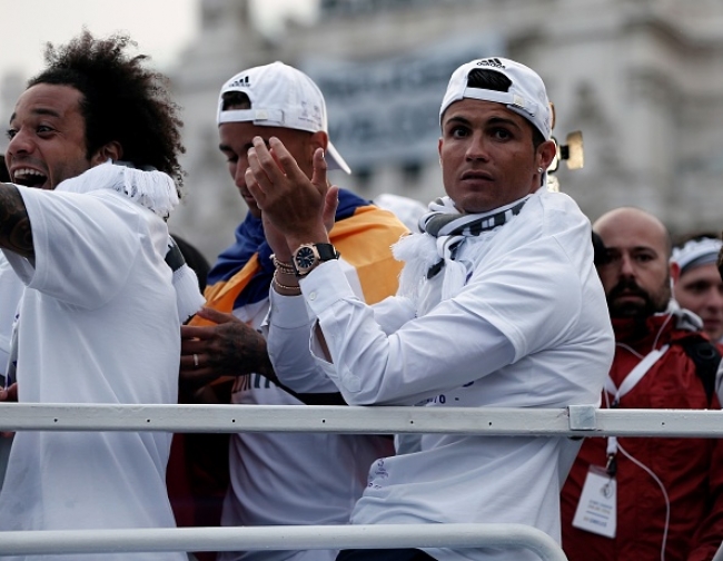 UEFAチャンピオンズリーグ優勝凱旋パレードに、ブルガリ オクト