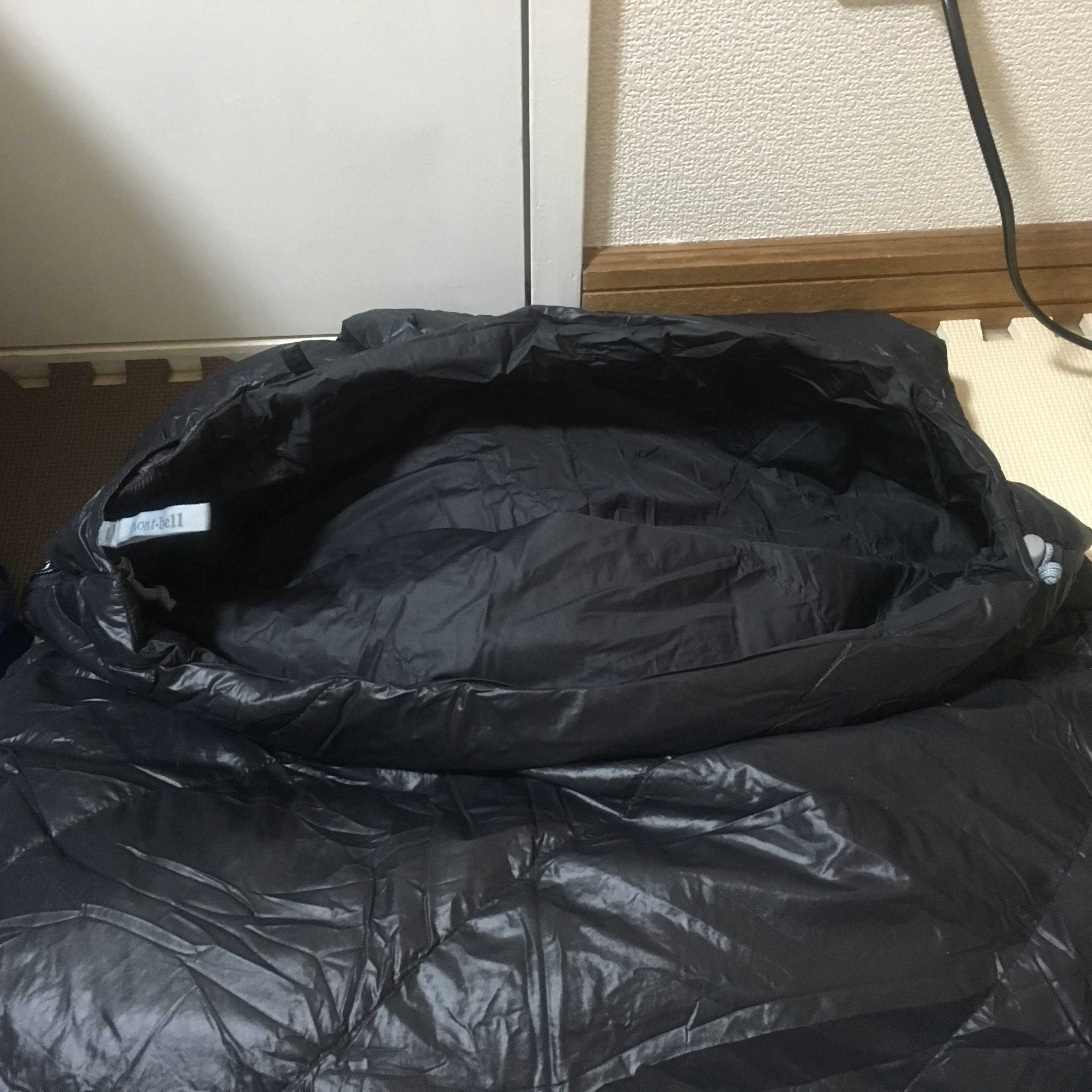 軽量寝袋?、モンベルサーマルシーツ - 徒歩で、トホホな、とほい旅。