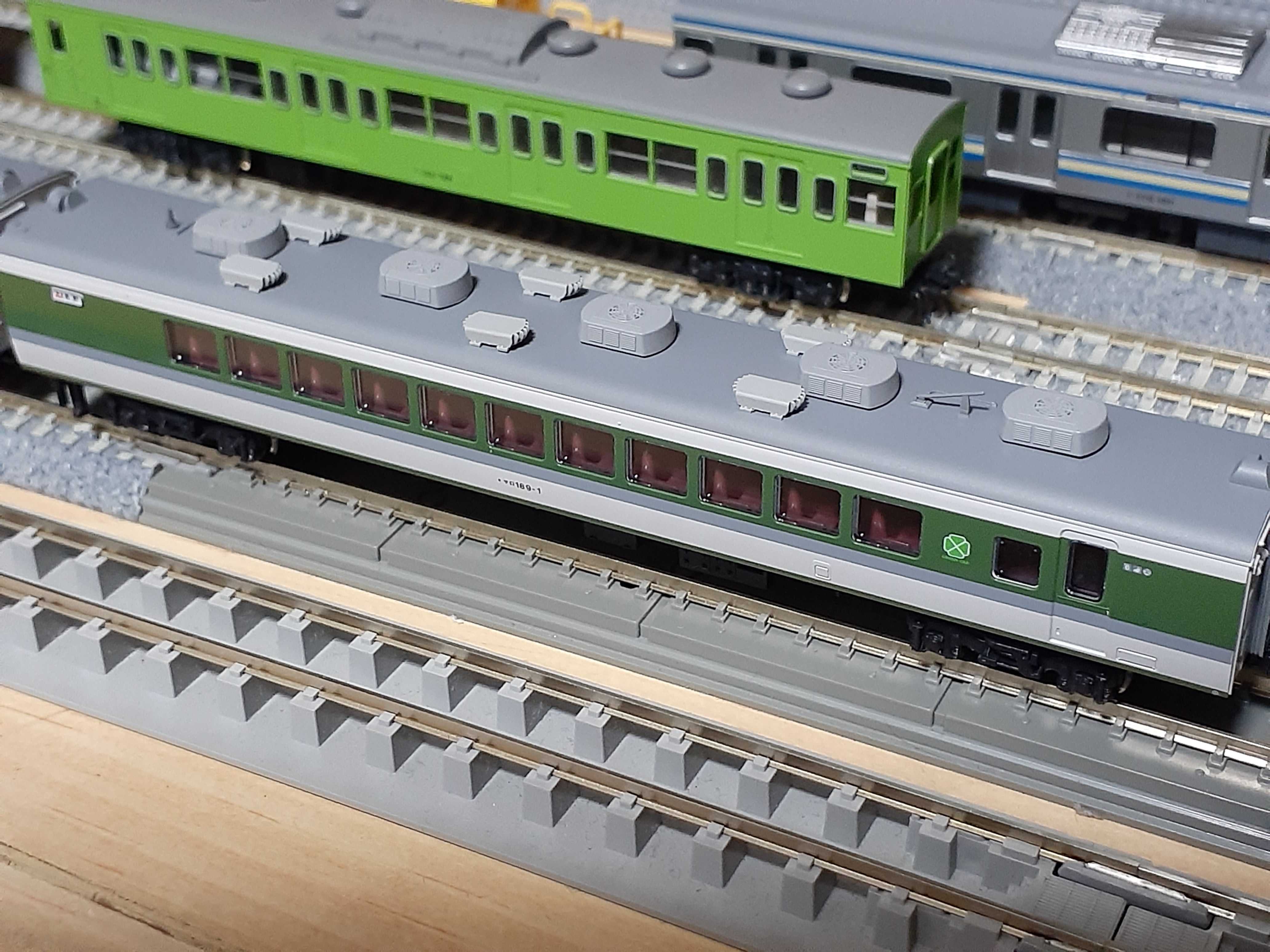 🔴入線 Kato 189系｢あさま｣小窓編成 10-1501 10-1502 - 竹ノ塚総合車両