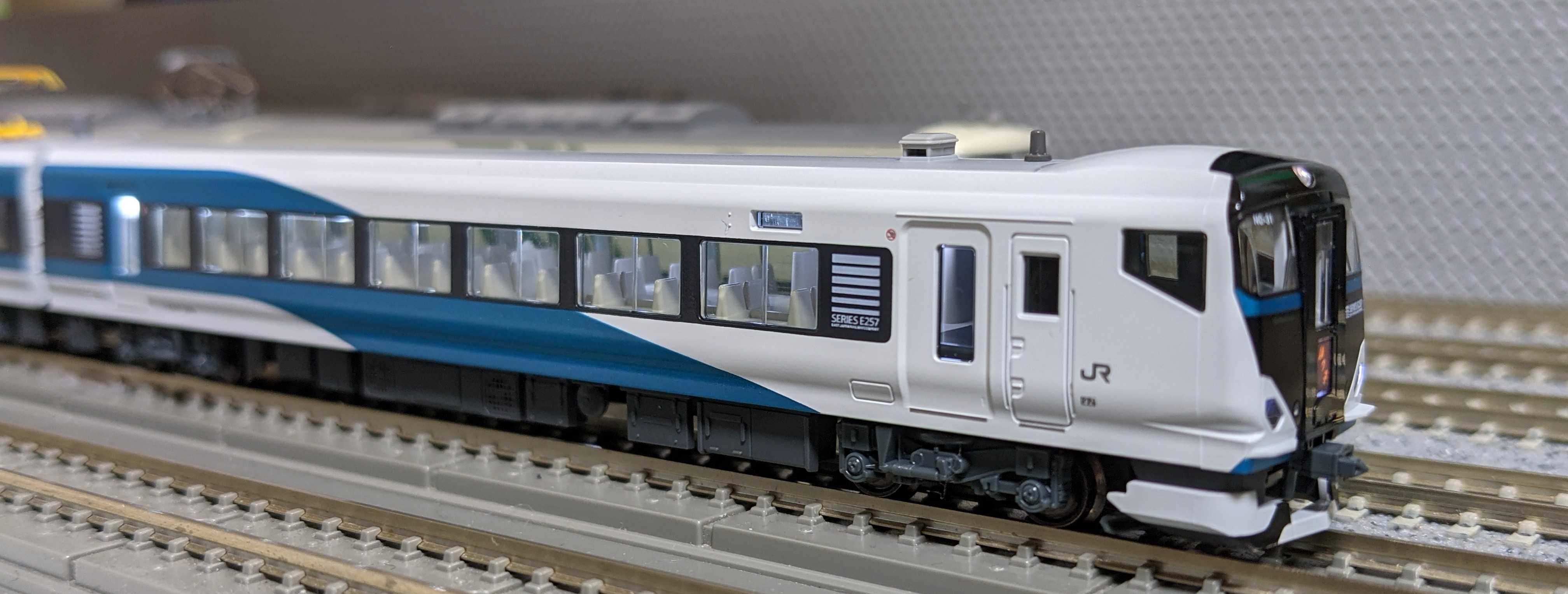 🔵💡kato 10-1614 E257系2500番台[踊り子] 5両 室内灯工事 - 竹ノ塚