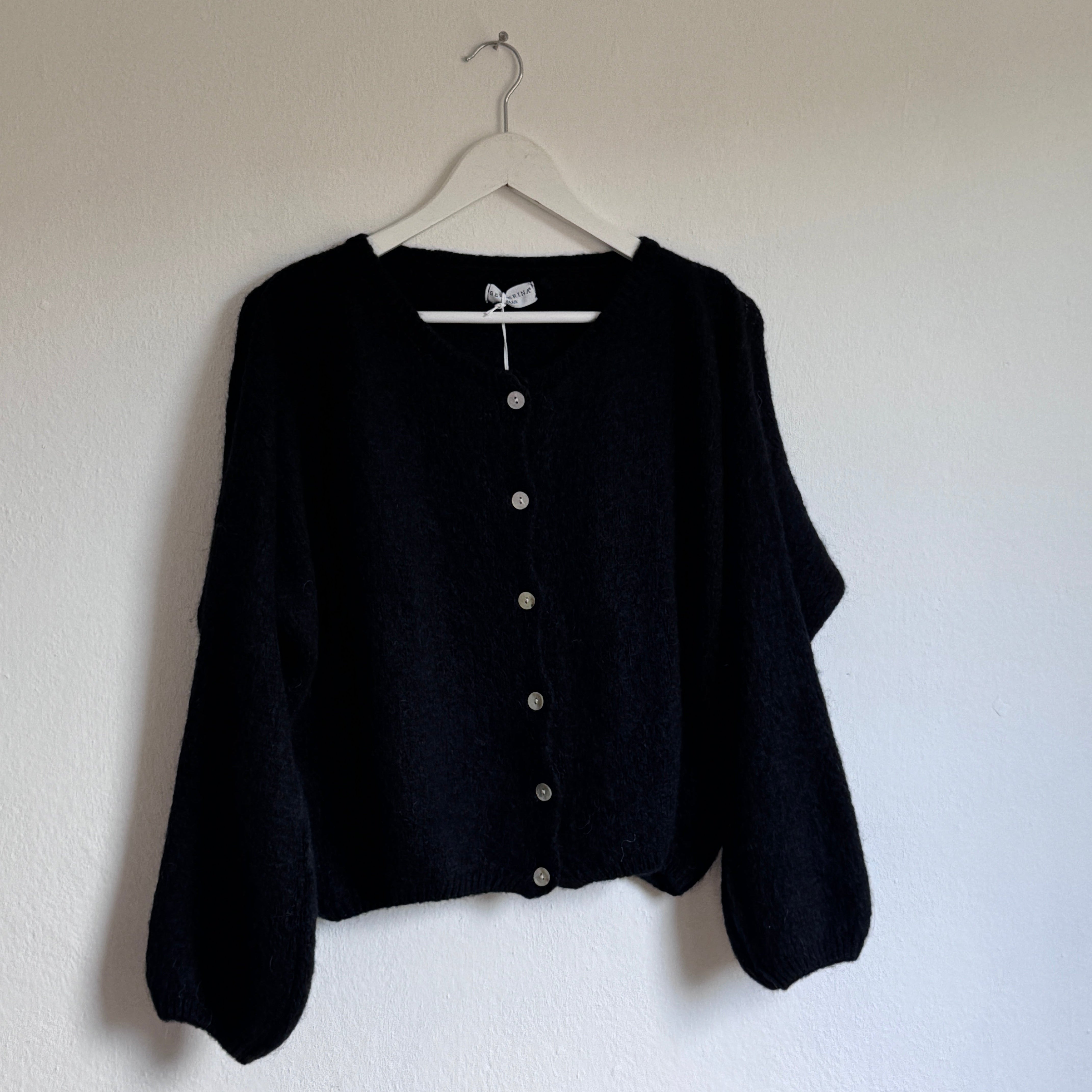 Black Cropped Long Sleeve Mohair Cardigan | R.Place