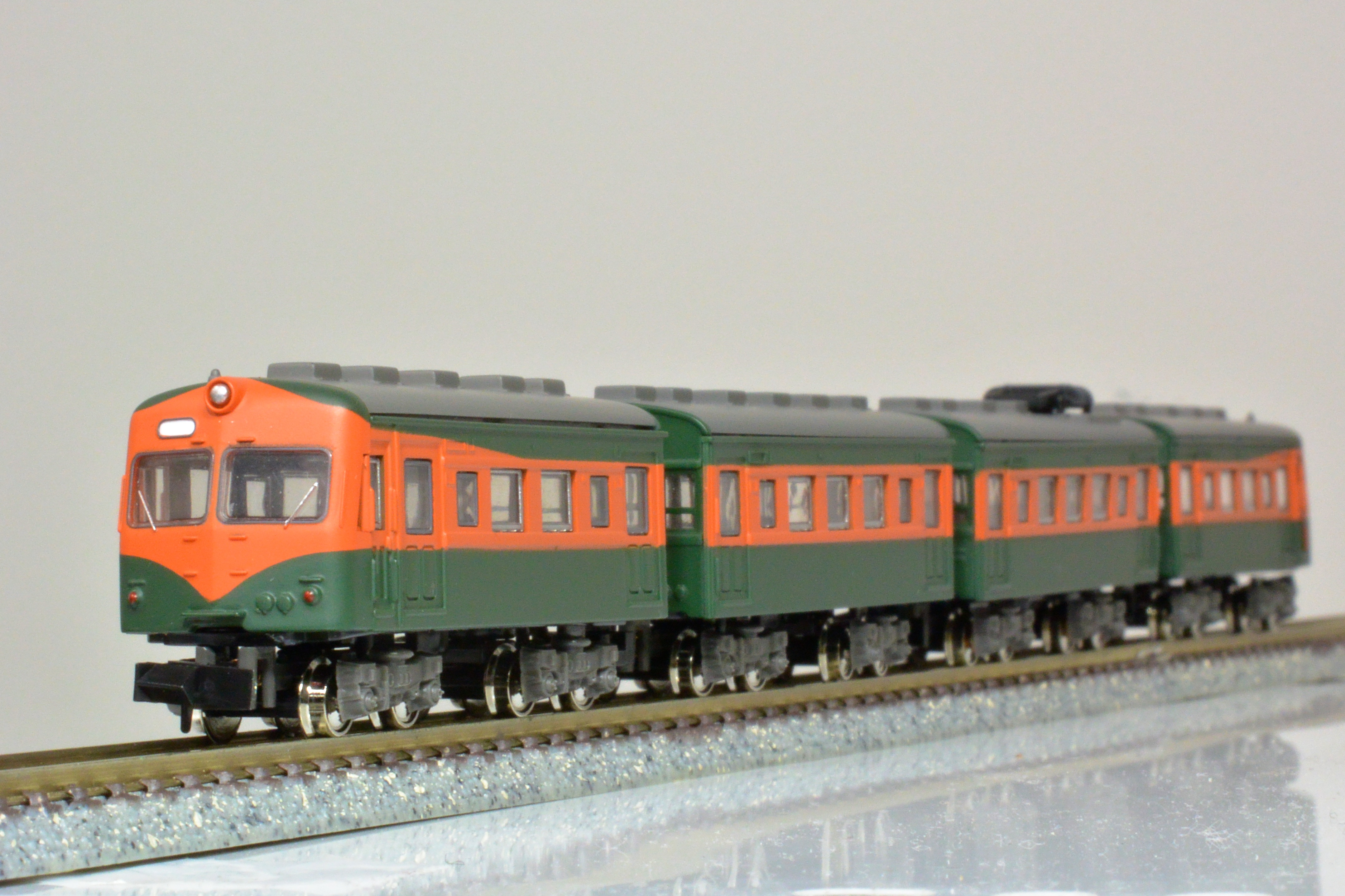 Bトレイン】元祖湘南カラーの国鉄80系電車 – 鉄道模型部