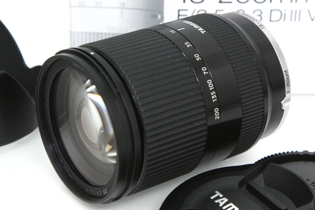 18-200mm F/3.5-6.3 Di III VC (Model B011) ブラック [ソニー用] 中古