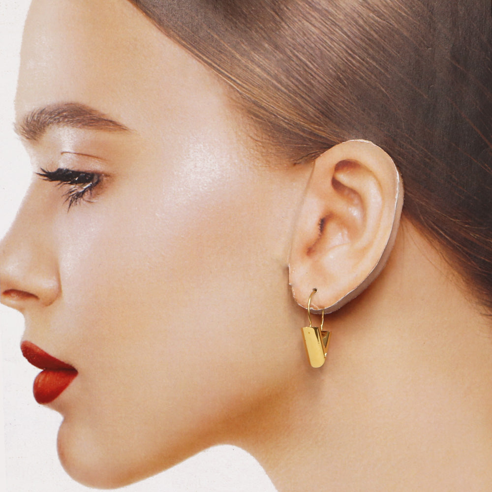 Used] Louis Vuitton LOUIS VUITTON Earrings V Mark Hoop Earrings