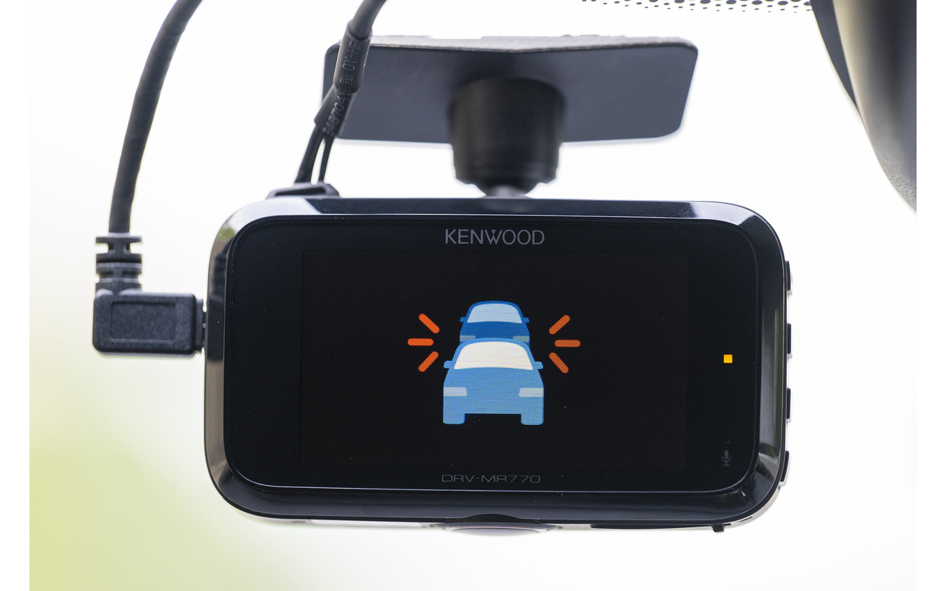 ドライブ中のアクシデントを高画質記録するケンウッドの最新ドライブ