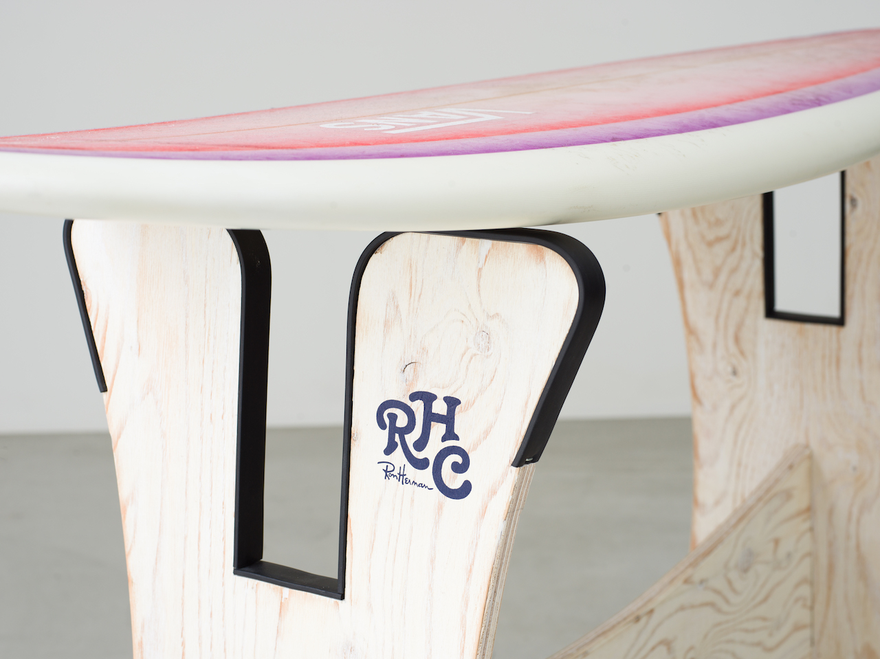 Surfboard Rack｜Pick Up Item | RHC ronherman