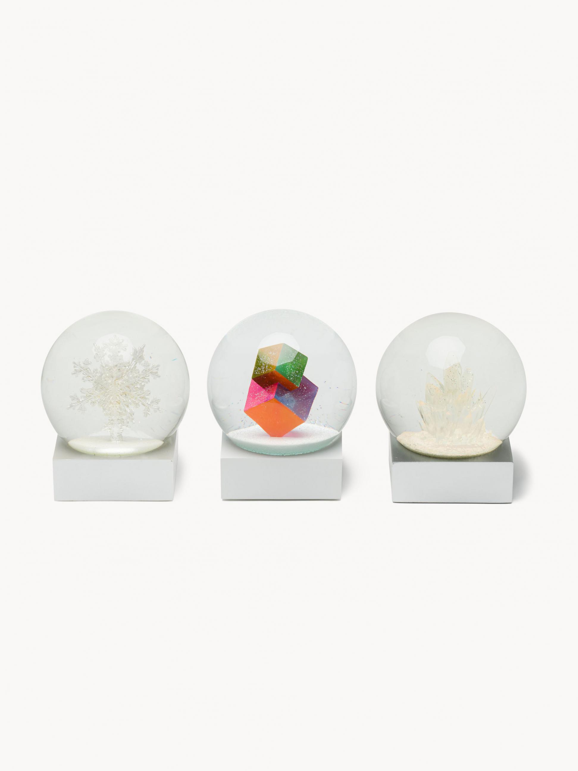 Snow Dome｜Pick Up Item | RHC ronherman