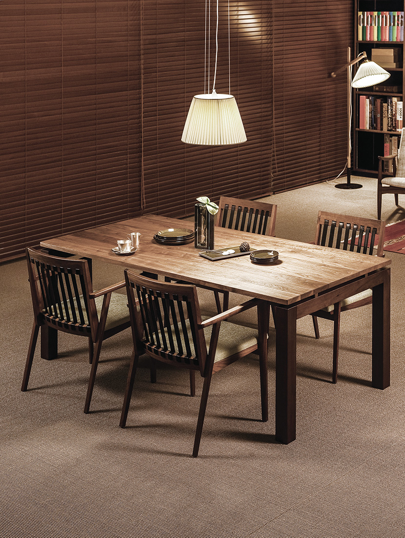 BLAVA（ブラヴァ）｜Chairs｜Chairs / Armchairs｜Ritzwell（リッツ