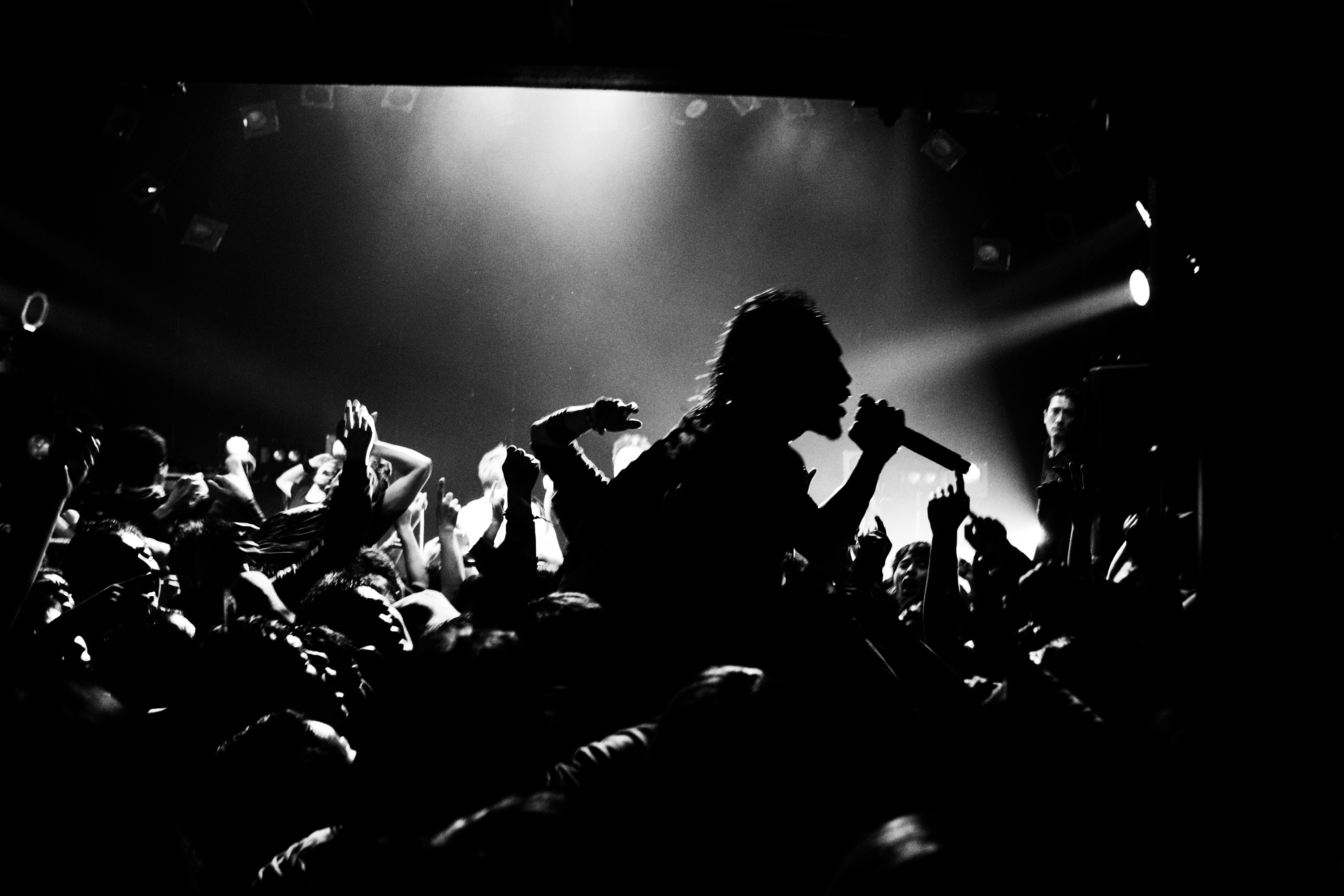 フランスで鳴らせ「東北ライブハウス大作戦」！ BRAHMAN、海外含む追加