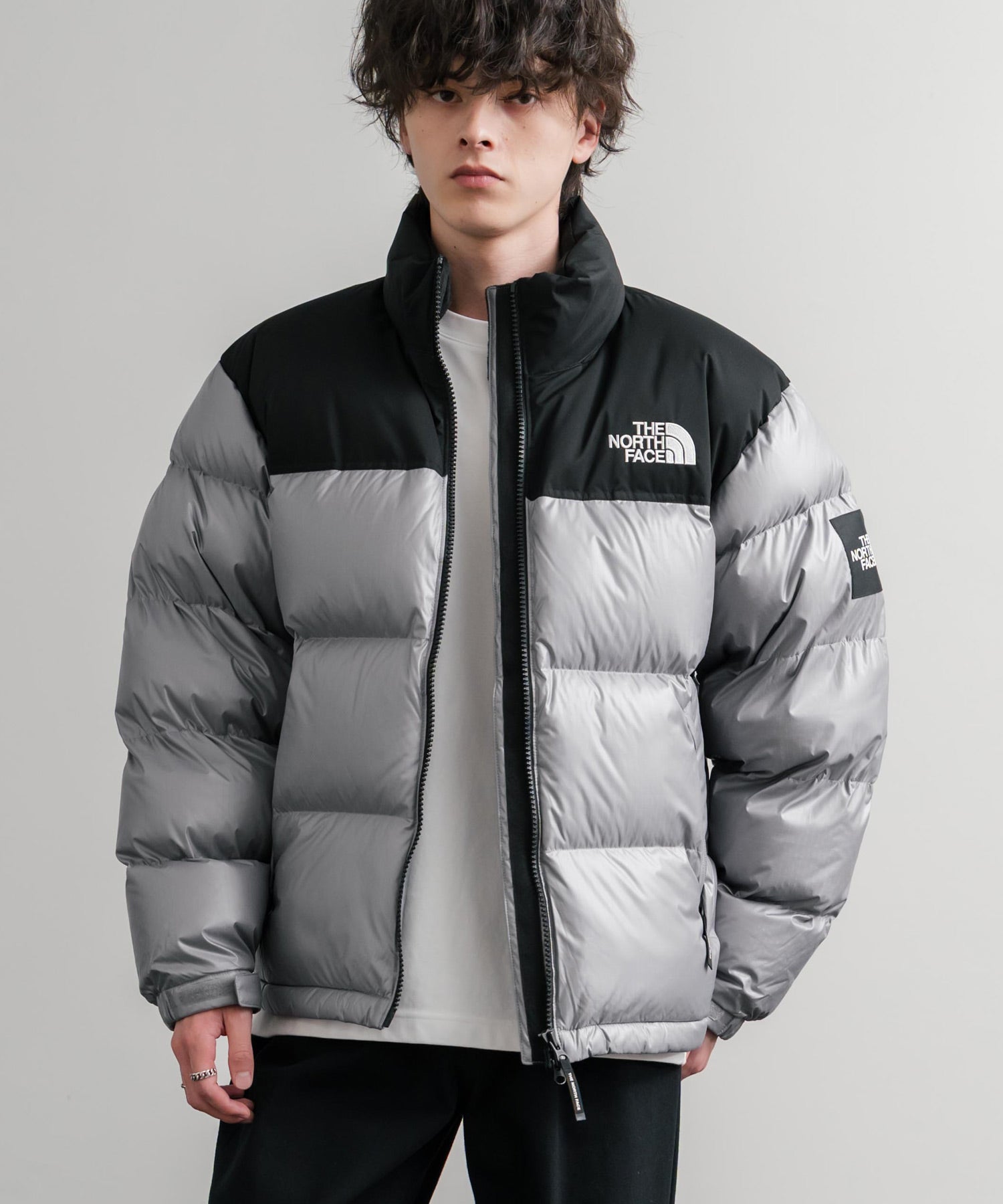 THE NORTH FACE グレー/ホワイトリバーシブルダウンジャケットS 冬に