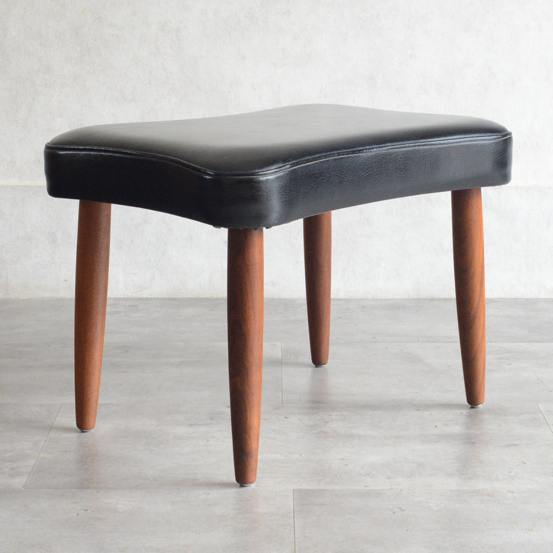 デンマークヴィンテージ オットマン/スツール P-6 – Rowan.inc