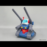 SD「RX-78-2 ガンダム」と「 RX-75 ガンタンク」がジャンボソフビに