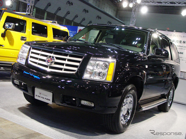 キャンピング＆RVショー】キャデラック『エスカレード』---ブルガリ