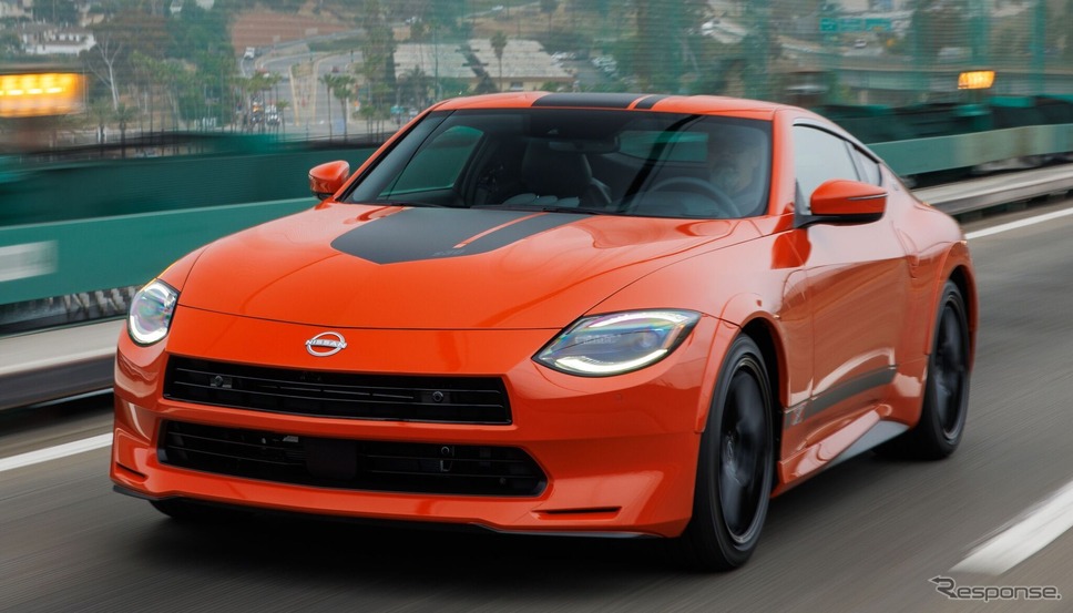 日産『Z』に2024年型、専用ノーズの「Zヘリテージエディション」設定