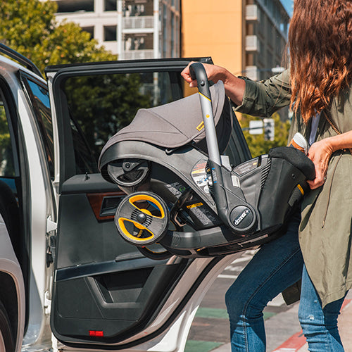 doona（ドゥーナ）｜チャイルドシートと兼用できるベビーカー｜出産