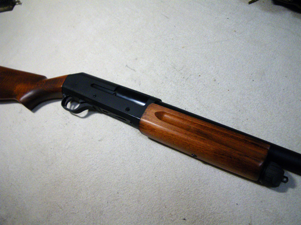 CAW ベネリM4ハンター: ショットガン・スリンガー ～その華麗なる