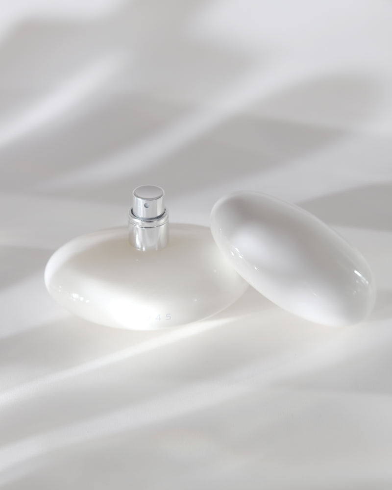 1945 オードトワレ｜ホワイト｜香水【送料無料】 – SHOLAYERED