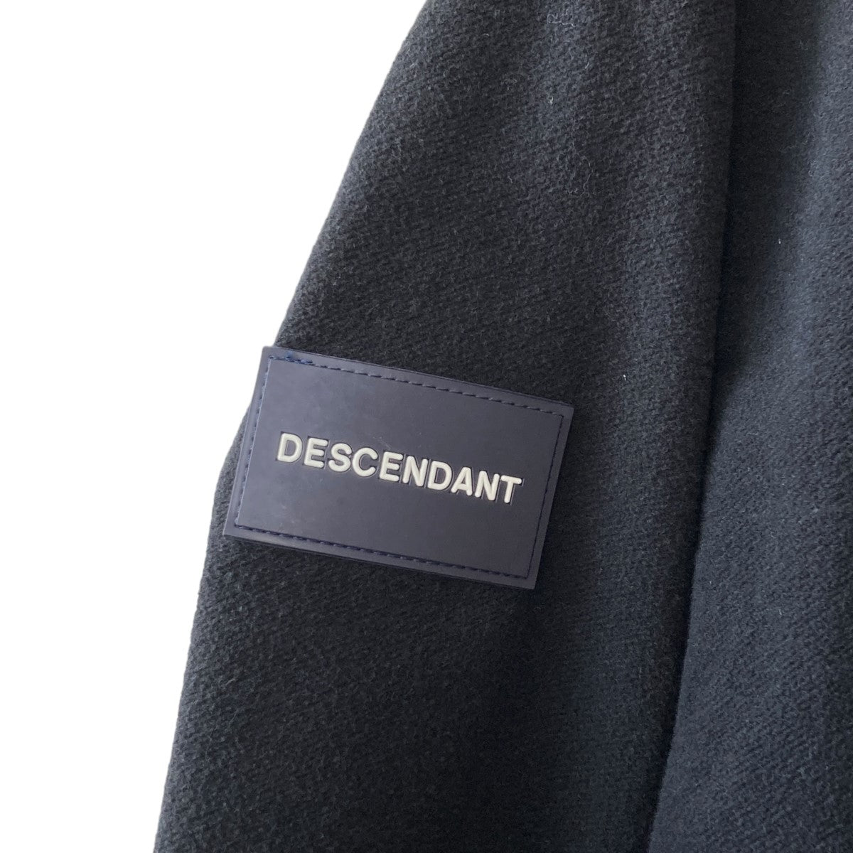 DESCENDANT(ディセンダント) スタジャン ブラック、アイボリー サイズ