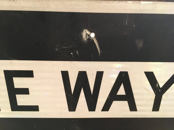 品番0036 ロードサイン ONE WAY 右方向矢印 138×46cm トラフィック