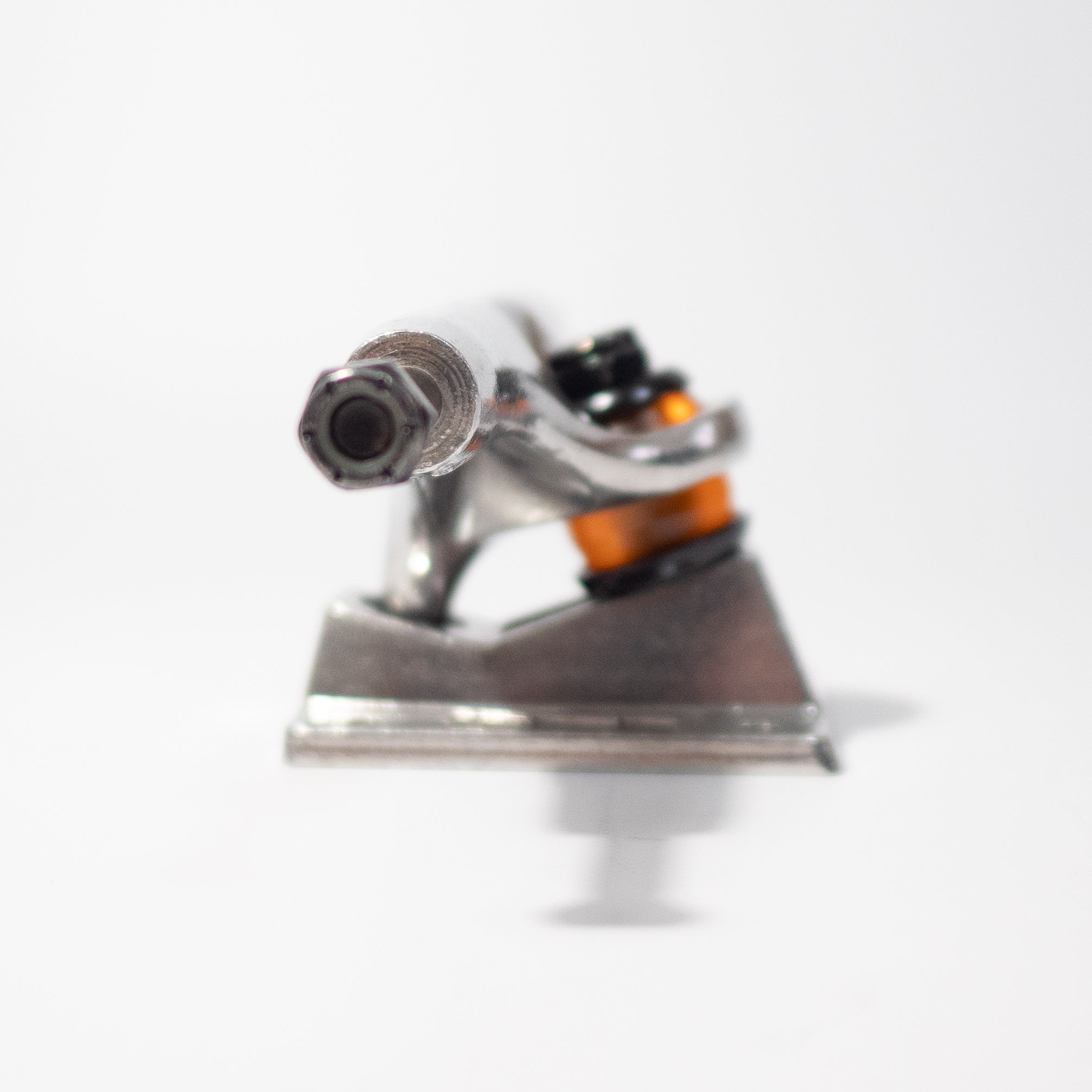 THUNDER TRUCKS（サンダートラックス）POLISH 147・148・149 HI