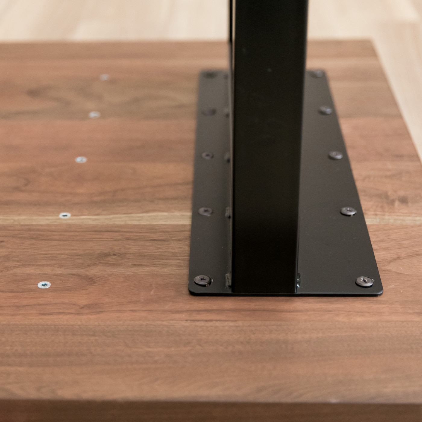 ワイルドウッド ダイニングテーブル(ウォールナット) (幅140cm 奥行