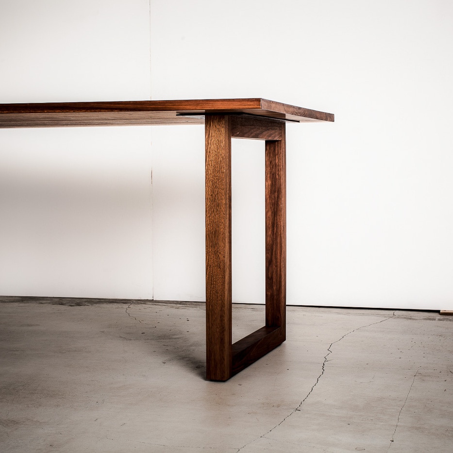 ワイルドウッド ダイニングテーブル(ウォールナット) (幅200cm 奥行