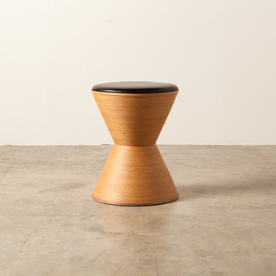 ブナコスツール (本体ブラック 座面本革：ブラック) | ブナコ(BUNACO