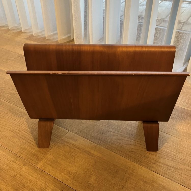 ウォールナットのマガジンラック【OUTLET】 | サイトーウッド(SAITO