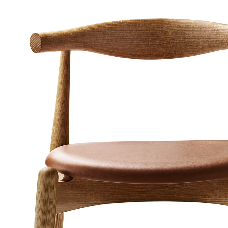 CH20 エルボーチェア (樹種 / 塗装オーク材：ブラックカラー仕上げ 張