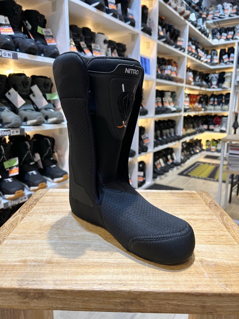 25-26 VENTURE STEP ON TLS カラー:Black 26.5cm ナイトロ ベンチャー