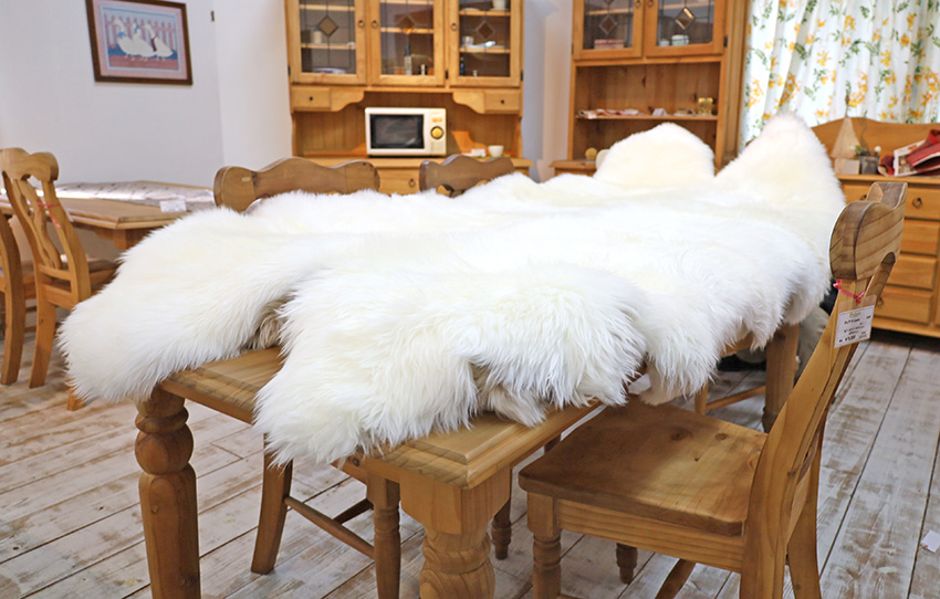 新品 在庫限り BOWRON ボーロン GOLD STAR ムートンラグ 5匹 ホワイト