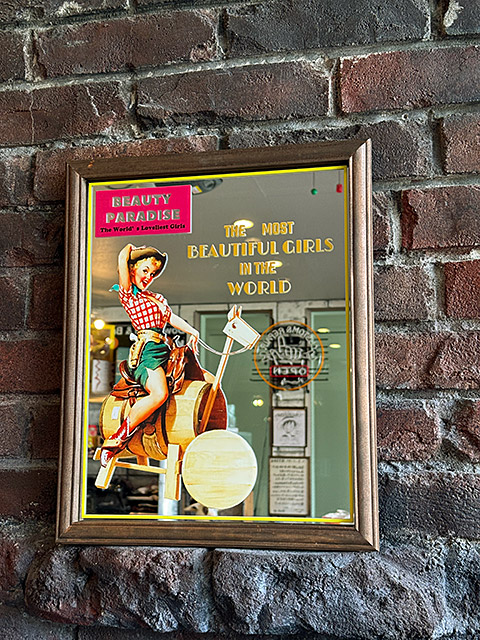 オールドアメリカン パブミラー ピンナップガール （Cow Girl