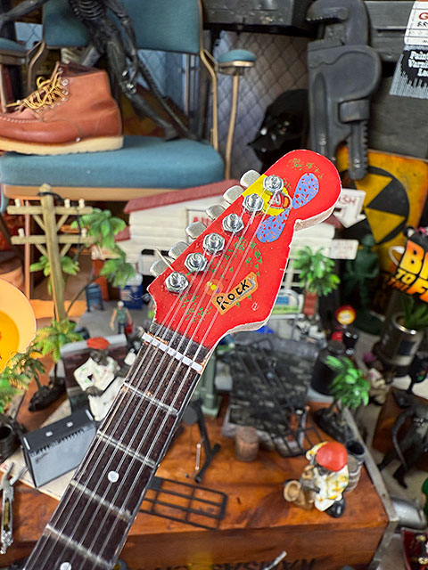 ビートルズ ジョージ・ハリスン フェンダー ロッキー ストラト