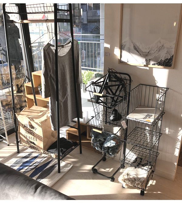 東谷 スタッキングワゴン 4段 高さ95cm おしゃれ ワイヤーラック AKB