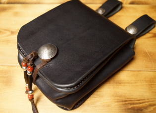 手縫い サドルレザーメディスンバッグ YMB-7 : JAINDIANA - 通販