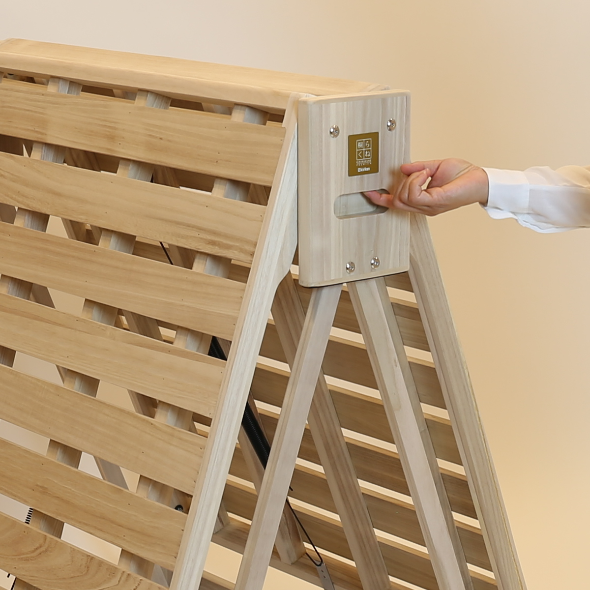 桐らくね プレミアム24 【日本製】 総桐製 すのこ折りたたみベッド