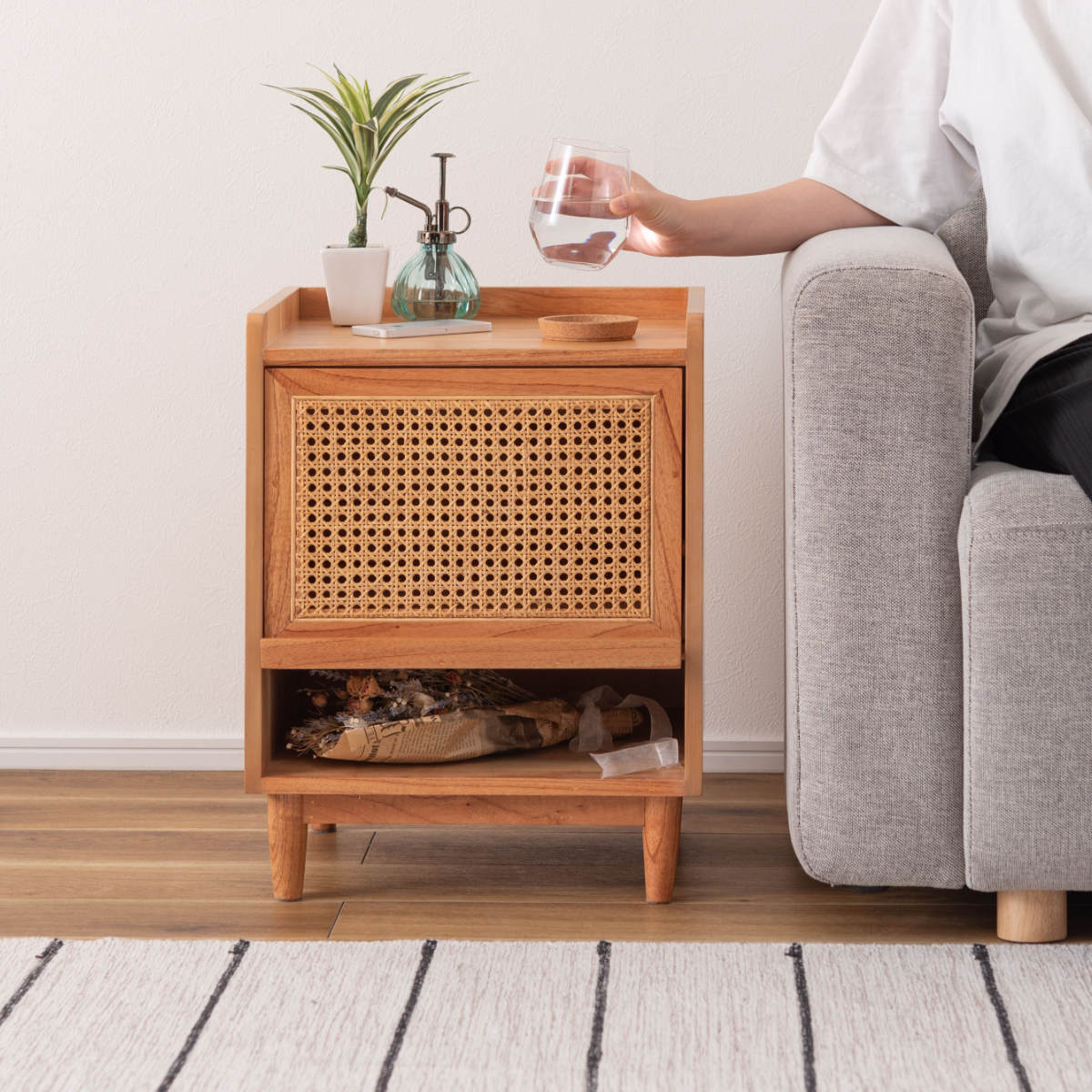 東谷 サイドテーブル 高さ52cm 引出し付 ラタン ナイトテーブル （ 机