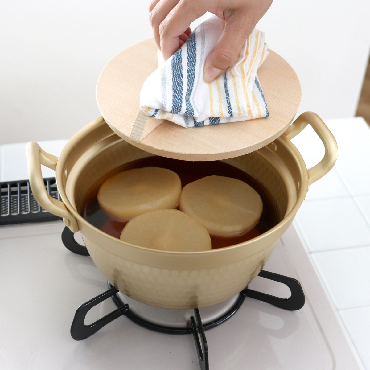 北陸アルミニウム 両手鍋 18.5cm 小伝具 アルミ段付鍋 木蓋付 日本製