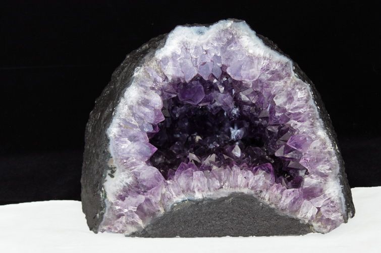 17.6Kg ブラジル産 アメジストドーム 同梱不可 [t659-1792]