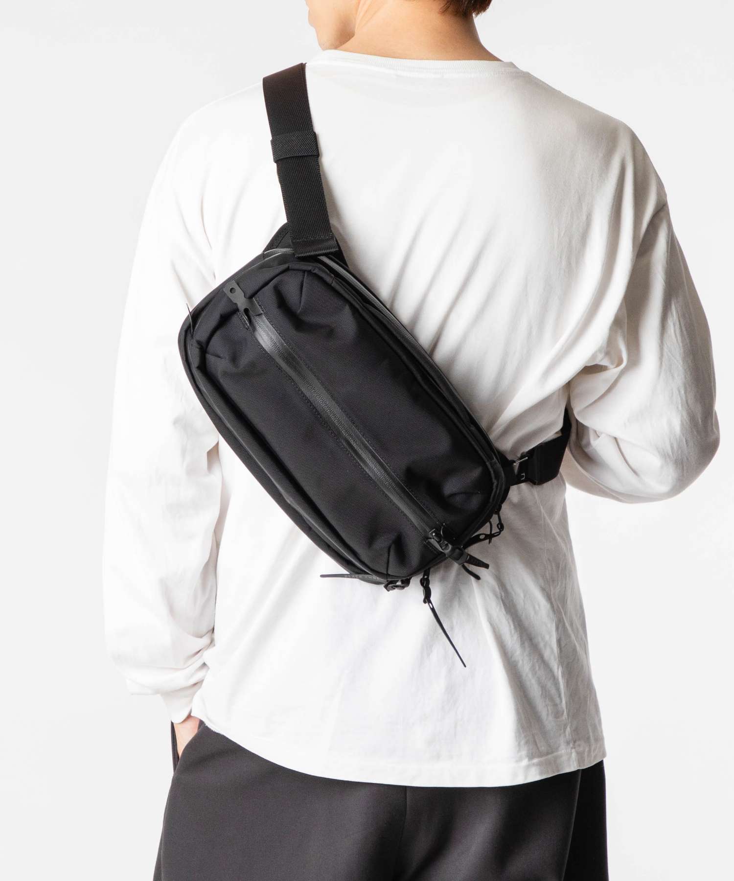 BLACK EMBER（ブラックエンバー） BLACK EMBER GRIP SLING 6L グリップ