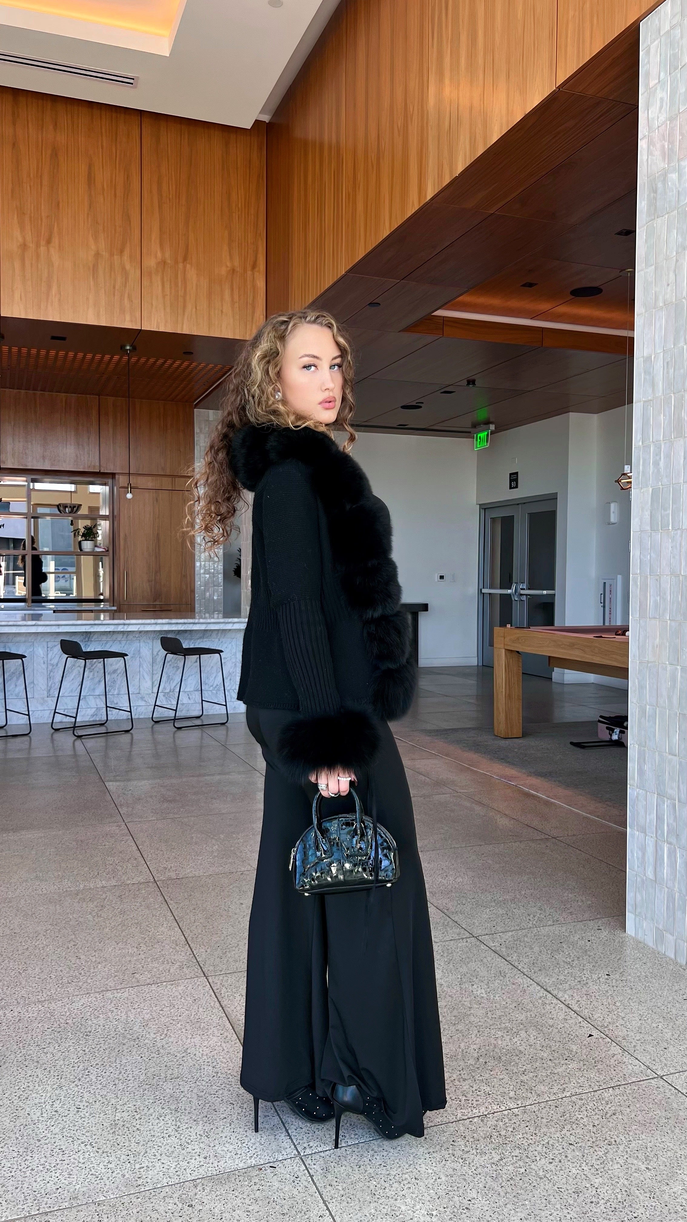 Niya Fur Sweater -Black