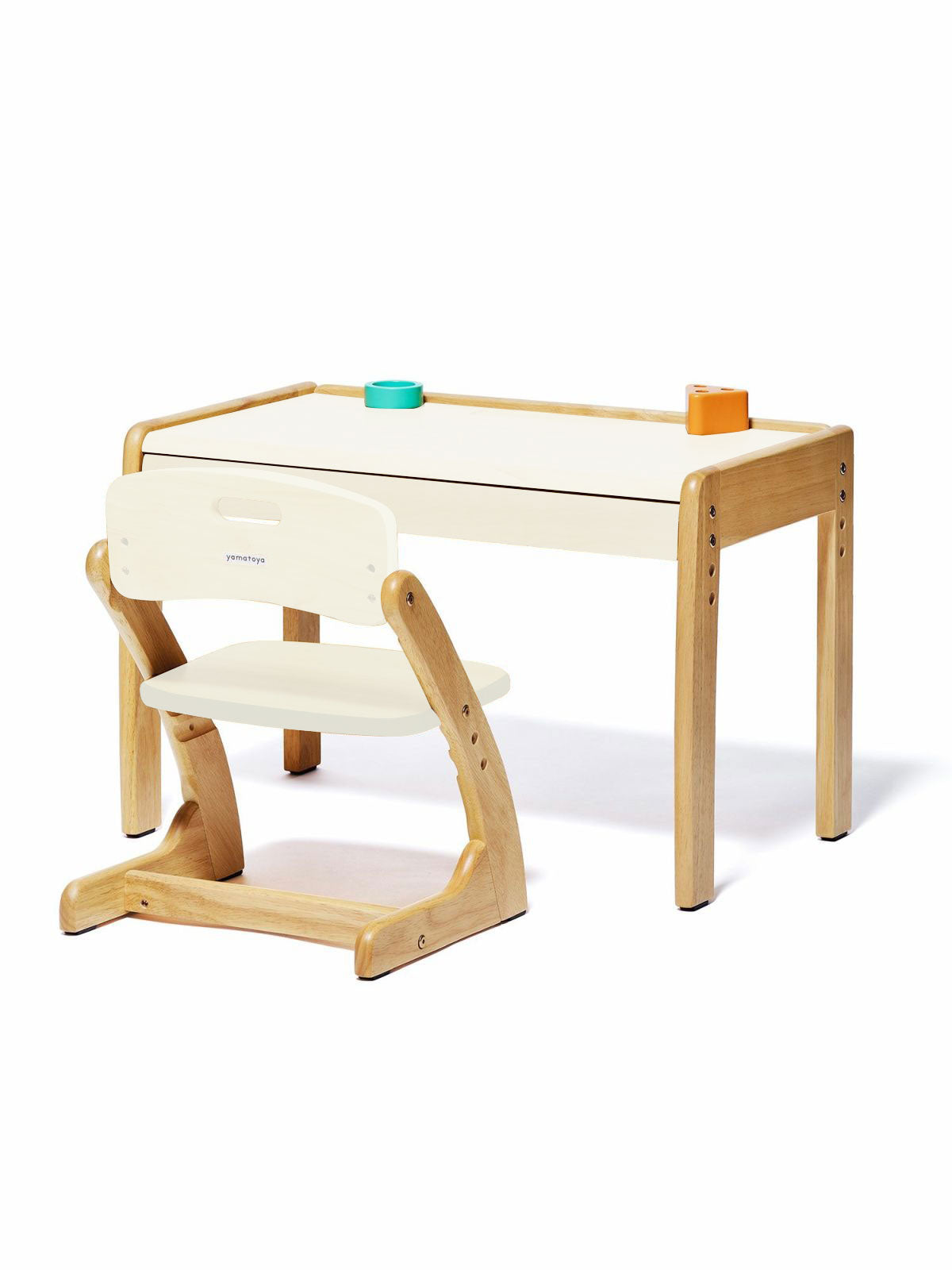 ブォーノ3 キッズデスク＆チェア – ベビーベッド・ベビーチェアなら