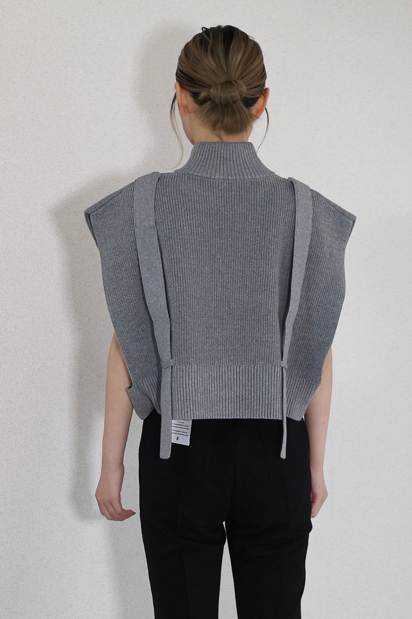 UN3D. - FRONT ZIP KT VEST / フロントジップニットベスト (グレー