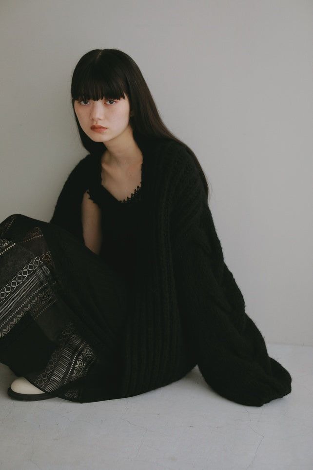 CASA FLINE - アルパカハンドニットカーディガン (ブラック) | Sir