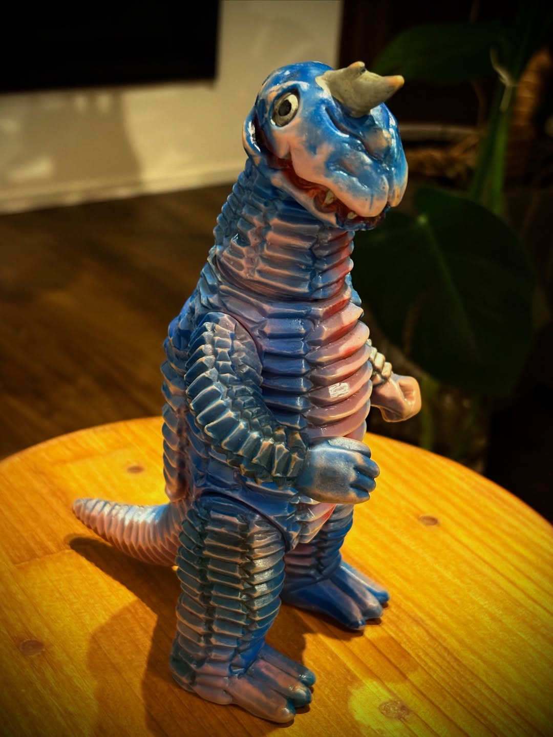 マルサンがオリジナル怪獣シリーズ「バロン350 2022版70sカラー」を