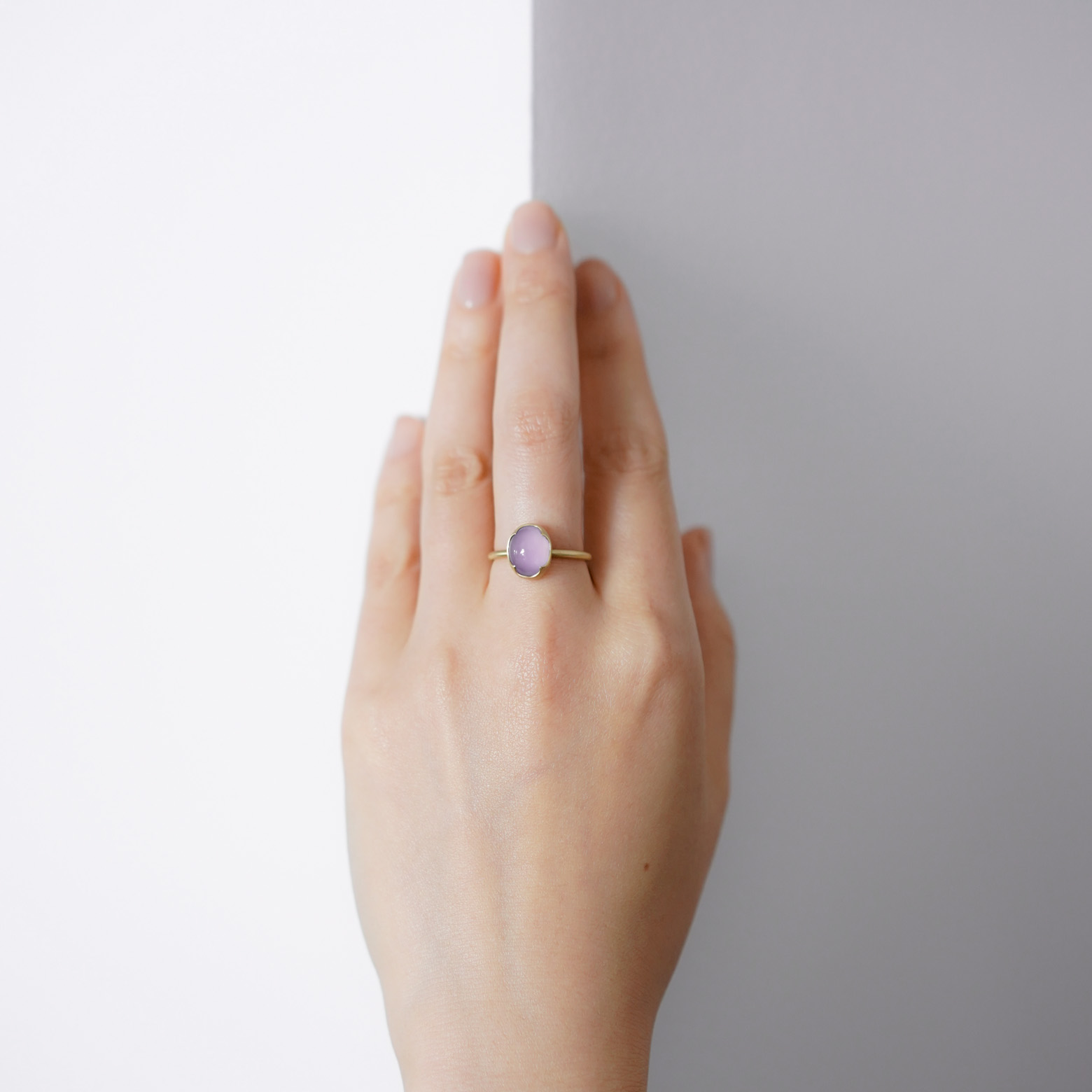 Medium Oval Holly Blue Agate Ring (Gabriella Kiss) - SOURCE