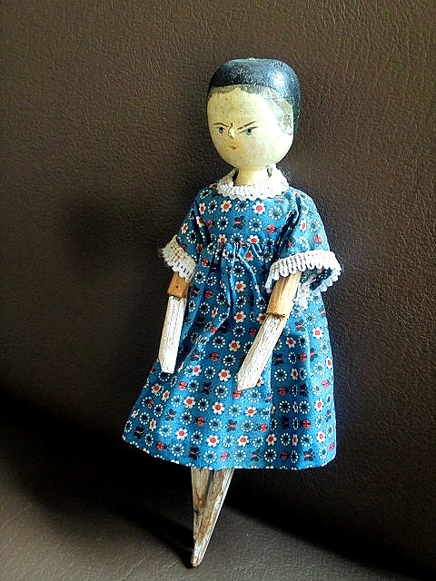 ま*ん様 アンティーク ペグドール ウッデンドール おすわり