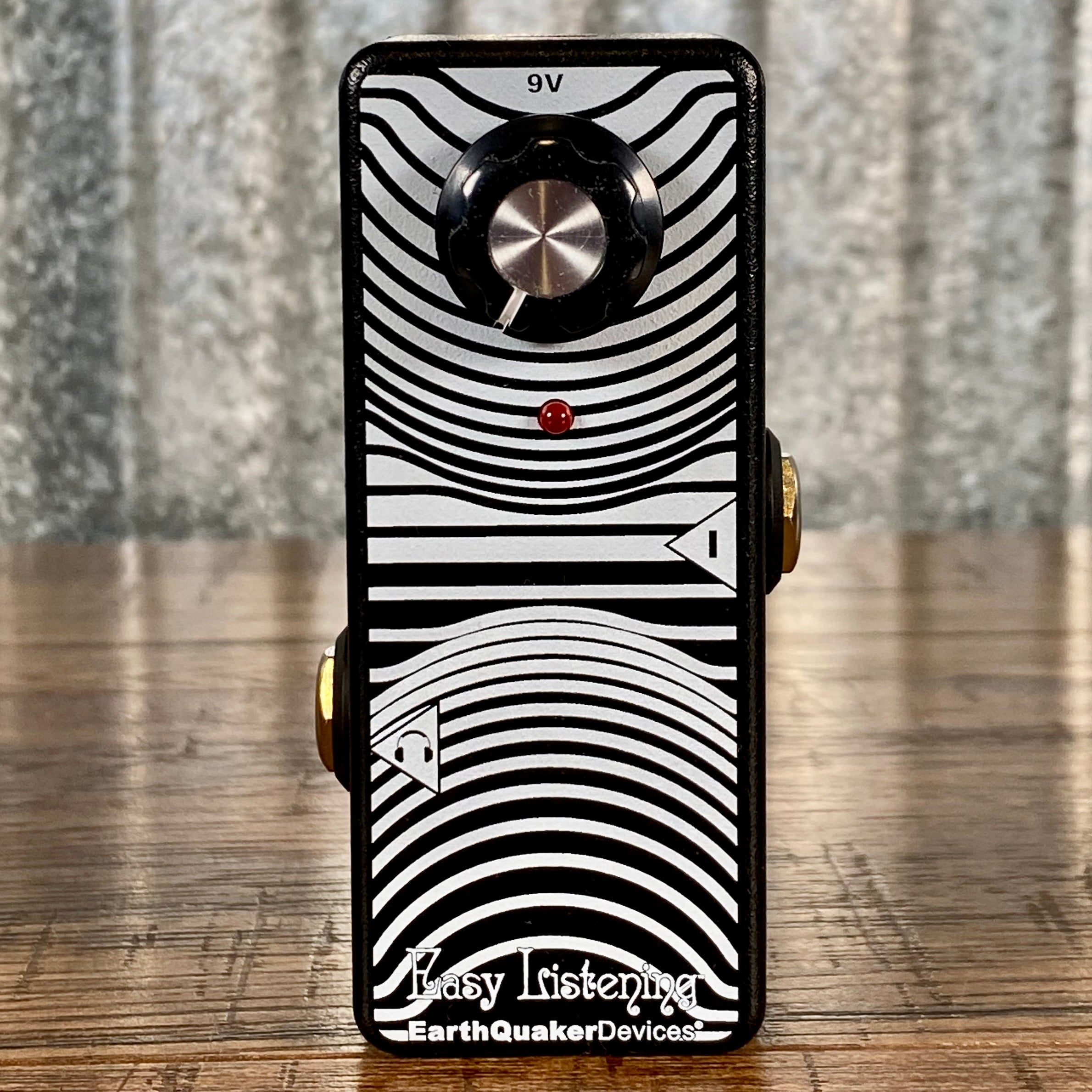 Earthquaker Devices EQD Easy Listening Analog Amp Simulator