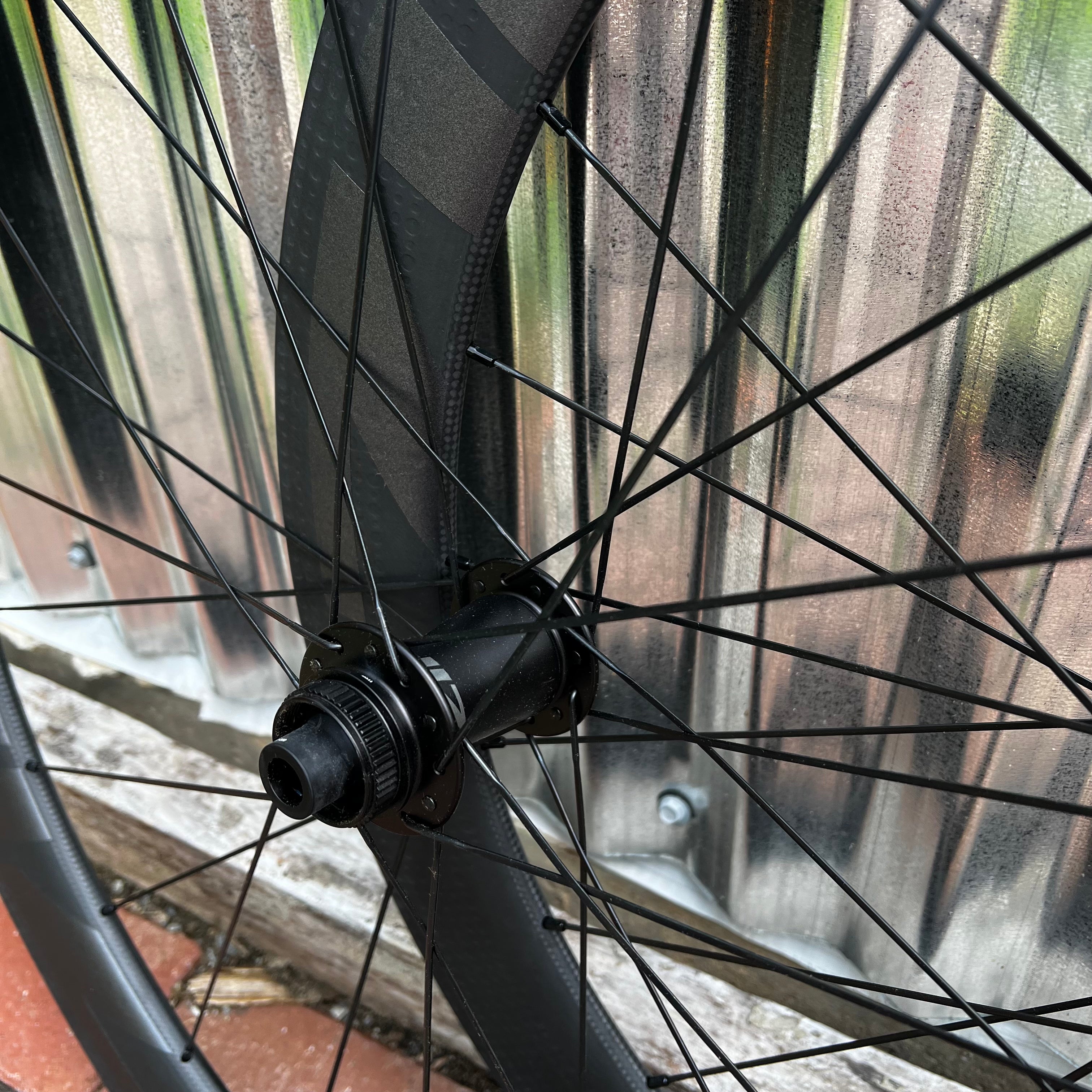Zipp 404 FIRECREST Disc brake Wheelset XDR and Shimano HG Freehub