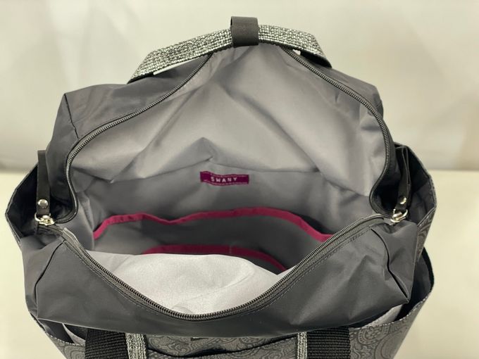 D-576 ユベーロIII (M18) ブラック <T2キャスター・4輪ストッパー付